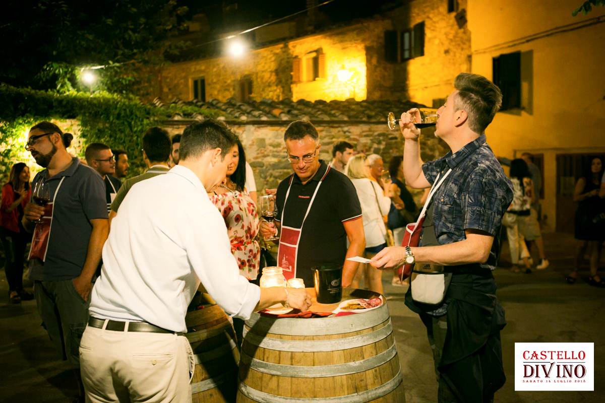 degustazione vino rosso toscano